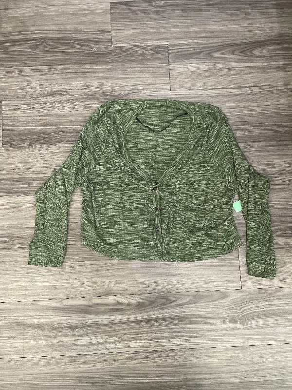 Top Long Sleeve By Torrid In Green, Size: 4x Adventure