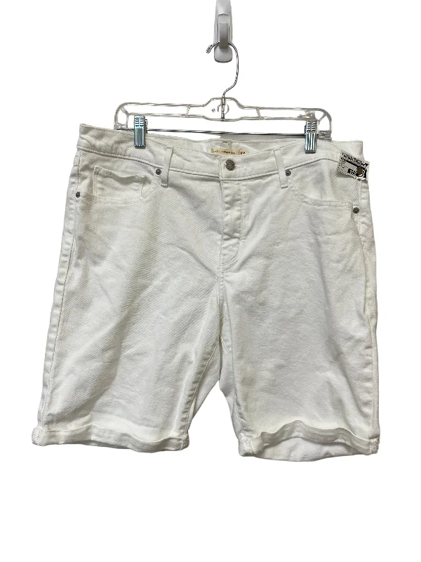 Shorts By Levis  Size: 18 Streetwear Style